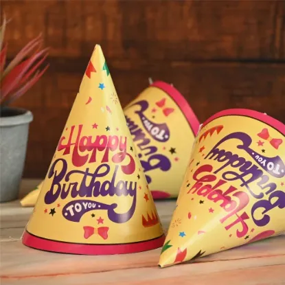పుట్టినరోజు టోపీలు యొక్క చిత్రం