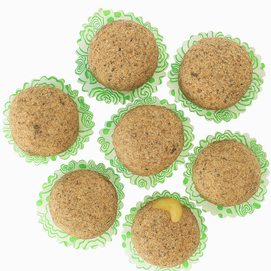 తాటి బెల్లం సామలు లడ్డు 200గ్రా - తాటి బెల్లం & జీడిపప్పులతో ఆరోగ్యకరమైన మిల్లెట్ స్వీట్ యొక్క చిత్రం