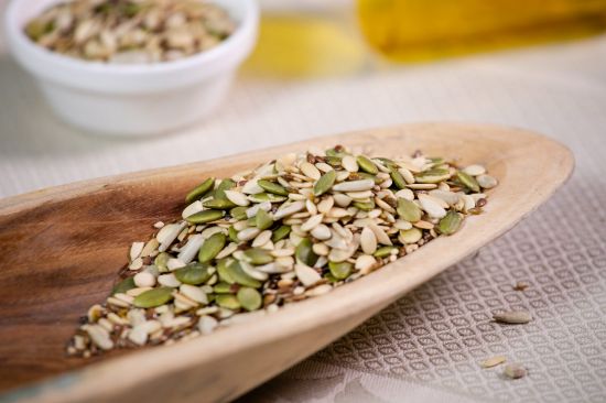 న్యూట్రి-క్రంచ్ ప్రీమియం మిక్స్డ్ సీడ్స్ - పొద్దుతిరుగుడు, గుమ్మడికాయ & మరిన్నింటి పవర్-ప్యాక్డ్ బ్లెండ్ (250గ్రా) యొక్క చిత్రం