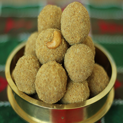 తాటి బెల్లం ఆరికెల లడ్డూ – 200గ్రా | సంప్రదాయ పద్ధతిలో తయారైన ఆరోగ్యకరమైన మిఠాయి | సహజ శక్తిని అందించే తాటి బెల్లం & పోషకాలు నిండిన ఆరికెలతో చేసిన అసలైన ఇంటి రుచిగల లడ్డూలు యొక్క చిత్రం