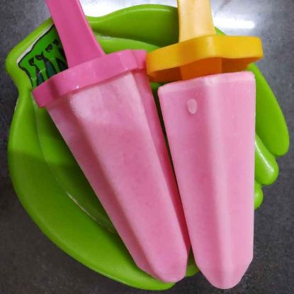 దొడ్ల రోజ్ మిల్క్ బార్ ఐస్ క్రీం యొక్క చిత్రం