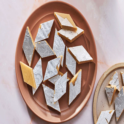 జీడిపప్పు ముక్కలు - 500 గ్రా (కాజు కత్రి) యొక్క చిత్రం