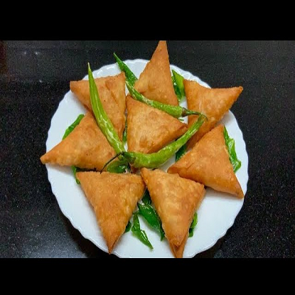 క్రిస్పీ ఉల్లిపాయ సమోసా (3 పిసిలు) యొక్క చిత్రం