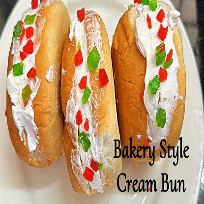 క్రీమ్ బన్ (లేదా) క్రీమ్ బ్రెడ్ యొక్క చిత్రం