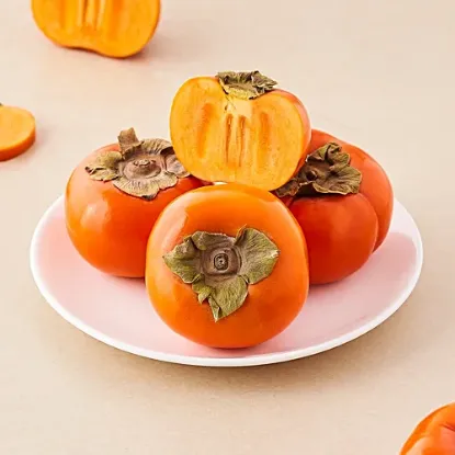 పర్సిమ్మన్ పండు /జపాన్ పండు 3 పండు యొక్క చిత్రం